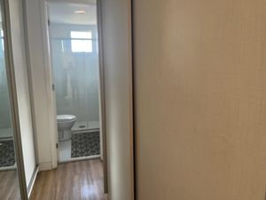 Image 13 - 872524