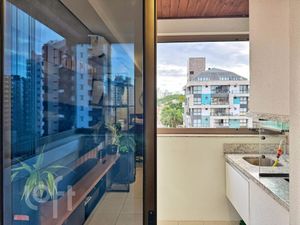 Image 8 - 872530