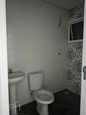 Image 7 - 872595