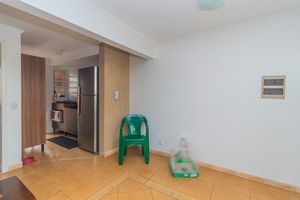 Image 1 - 872608