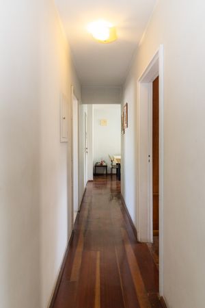 Image 23 - 872627