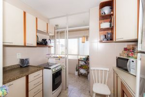 Image 30 - 872627