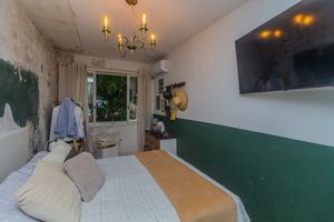 Image 30 - 872645