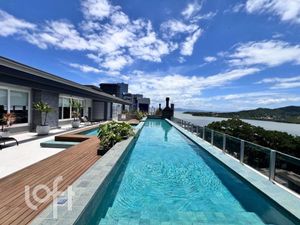 Image 10 - 872647