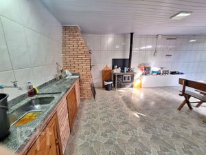 Image 6 - 872655