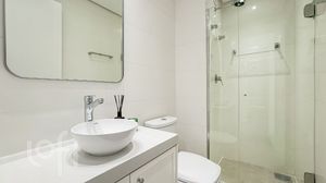 Image 19 - 872656