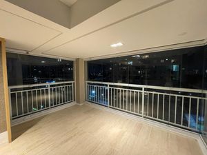 Image 4 - 872657