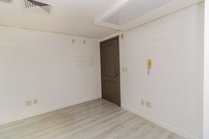 Image 11 - 872697