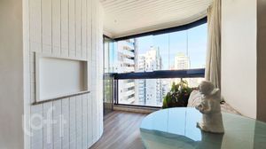 Image 3 - 872698