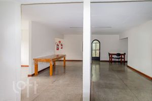 Image 18 - 872700