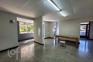 Image 7 - 872700
