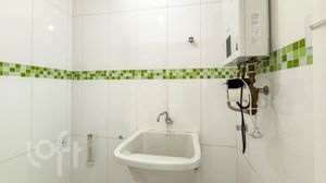 Image 9 - 872711
