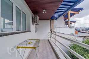Image 35 - 872715