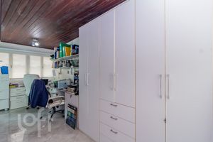 Image 30 - 872715