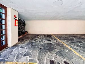 Image 15 - 872722