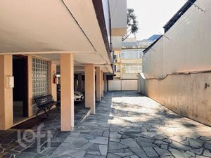 Image 19 - 872722