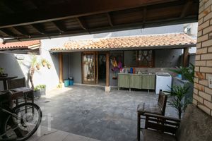 Image 17 - 872736