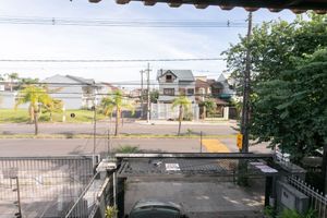 Image 37 - 872736