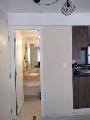 Image 21 - 872737