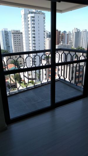 Image 13 - 872737