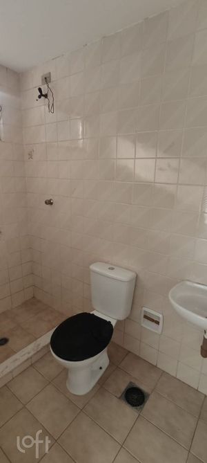 Image 11 - 872740