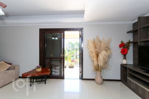 Image 3 - 872741
