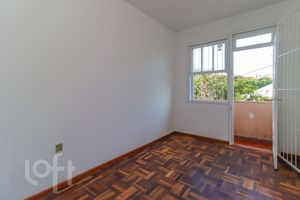 Image 22 - 872743