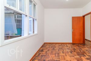 Image 32 - 872743