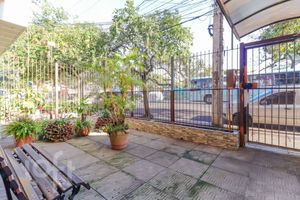Image 4 - 872743
