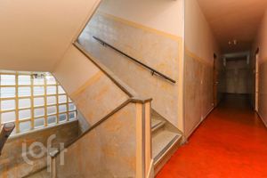 Image 6 - 872743