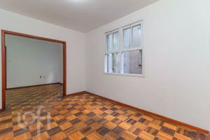 Image 11 - 872743