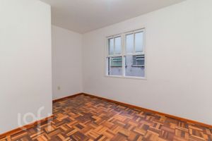 Image 30 - 872743