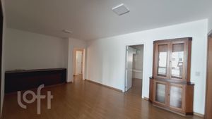 Image 4 - 872749
