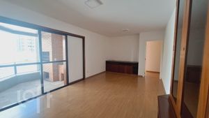 Image 6 - 872749