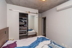 Image 9 - 872758