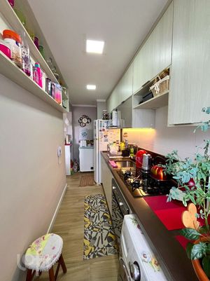 Image 3 - 872768