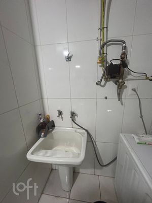 Image 12 - 872772