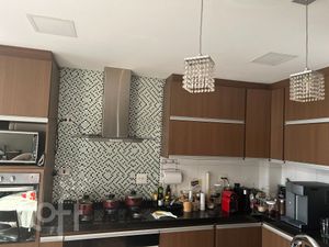 Image 1 - 872772
