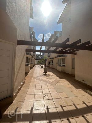 Image 3 - 872772