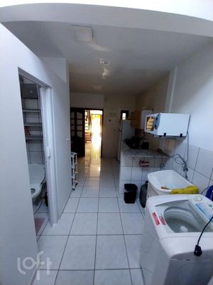 Image 2 - 872774