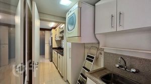 Image 17 - 872776