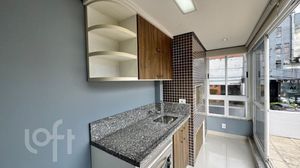 Image 5 - 872776