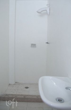 Image 29 - 872778