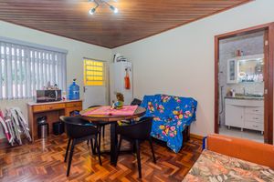Image 24 - 872782