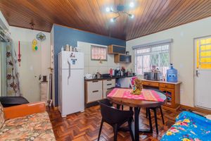Image 25 - 872782