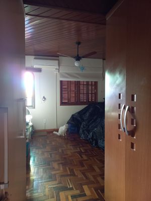Image 18 - 872782