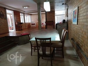 Image 11 - 872790
