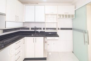 Image 11 - 872793