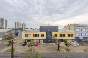Image 9 - 872811