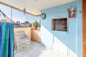 Image 7 - 872812